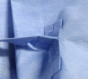 Soft Disposable Operating Gowns , Medical Gowns Highly Breathable with loop and hoop